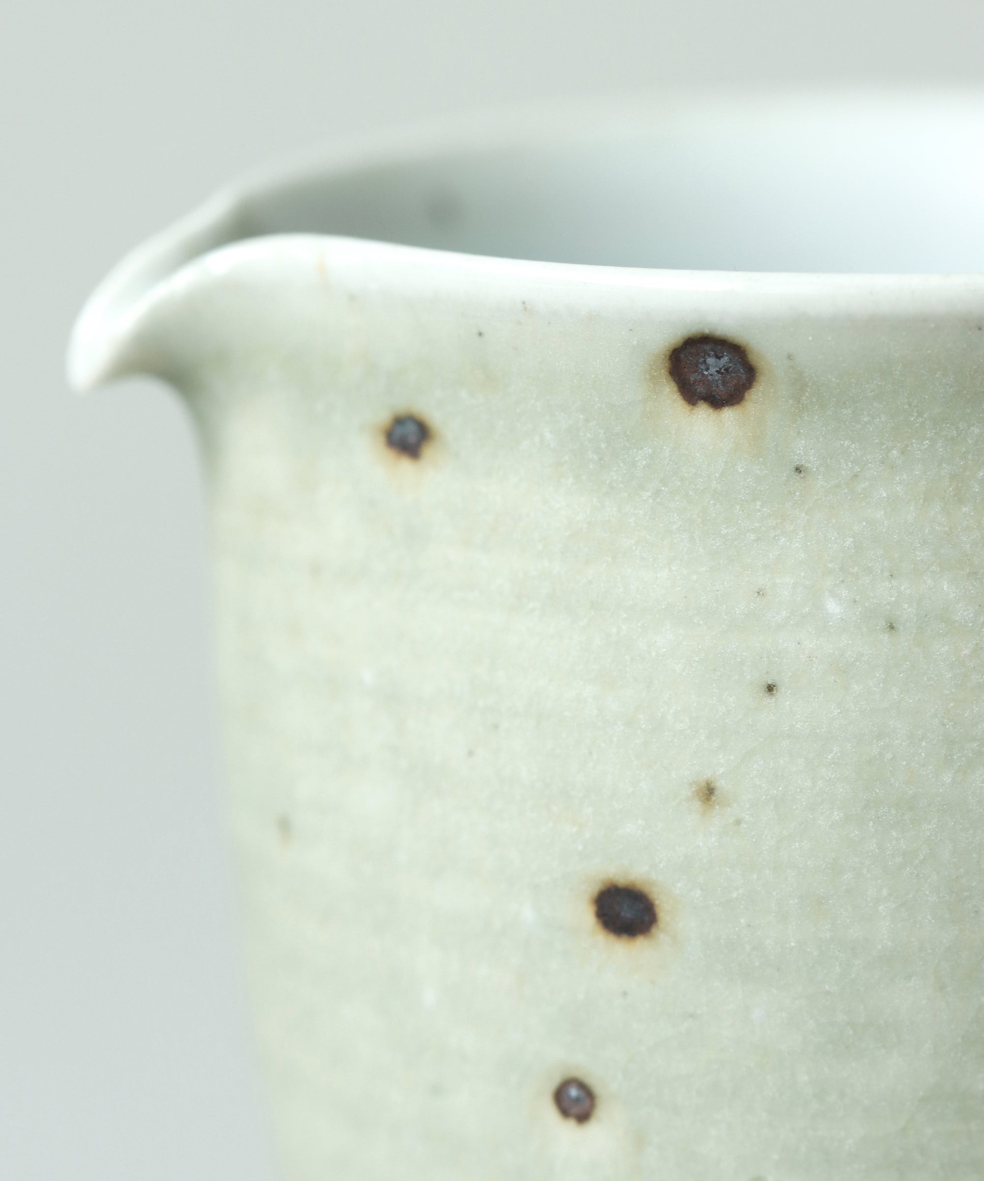 Green Celadon Pitcher Type IV underside, unglazed foot ring, Jingdezhen clay body, Wang Xinghua