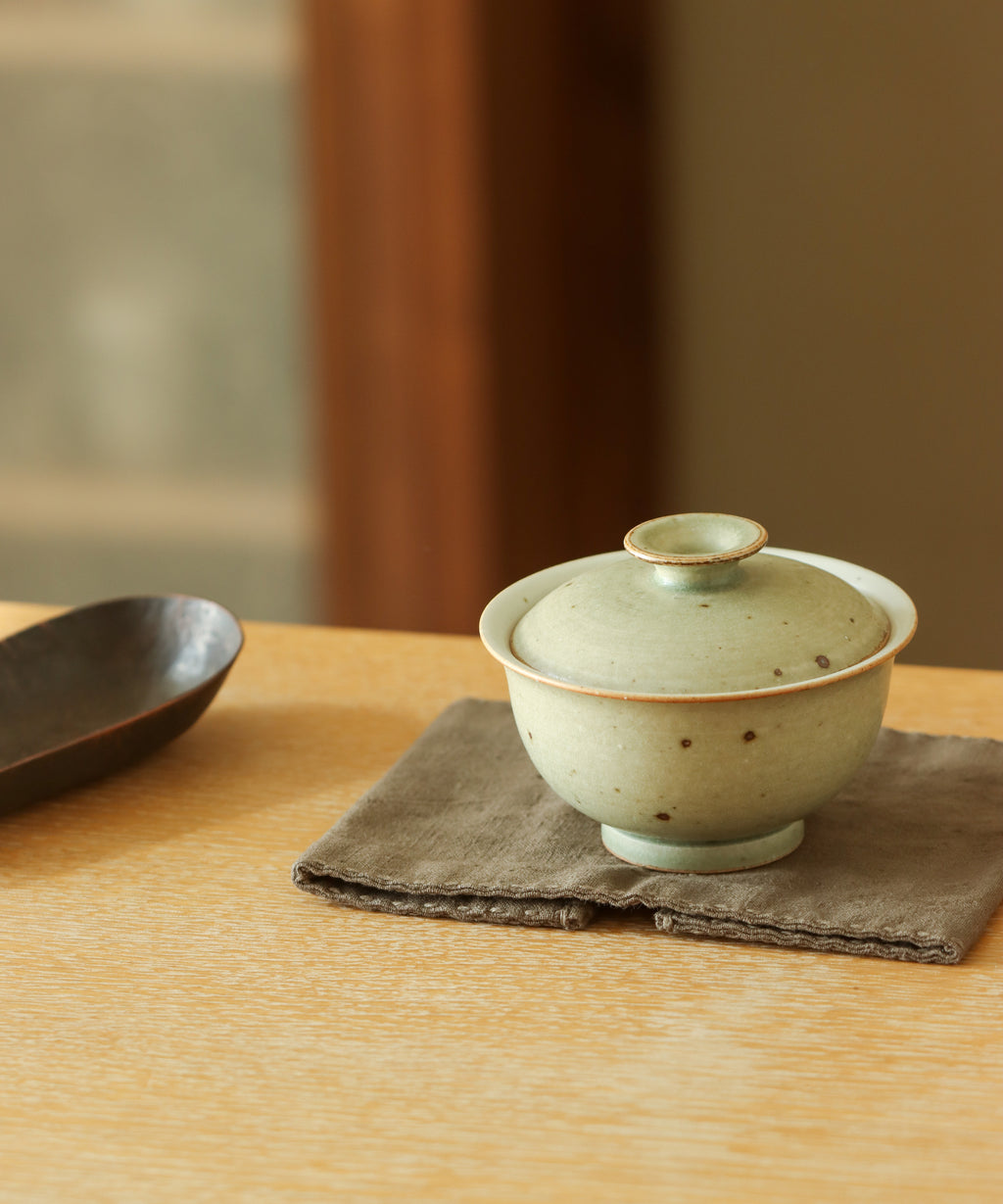 Walnut-Dyed Tea Cloth