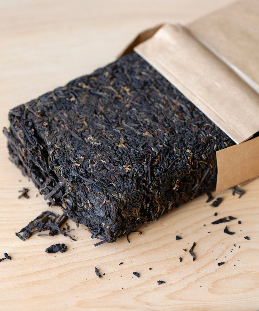 Yunnan Red Heicha — golden flower fermented dark tea from 300-year-old trees, Fengqing, Yunnan