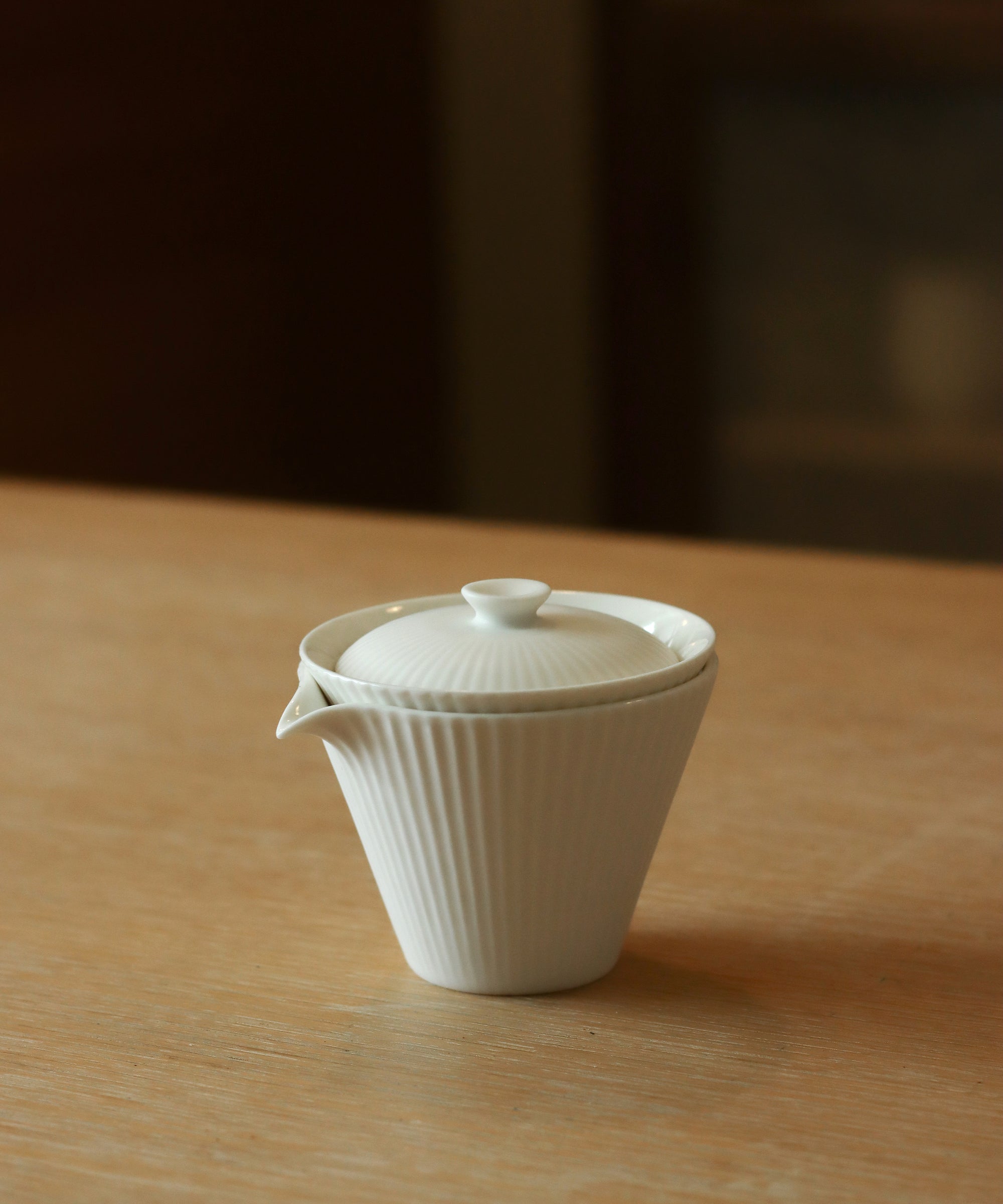 "Leaf" Gaiwan Set, handcrafted white porcelain by Ma Li, Nandao Studio, Jingdezhen