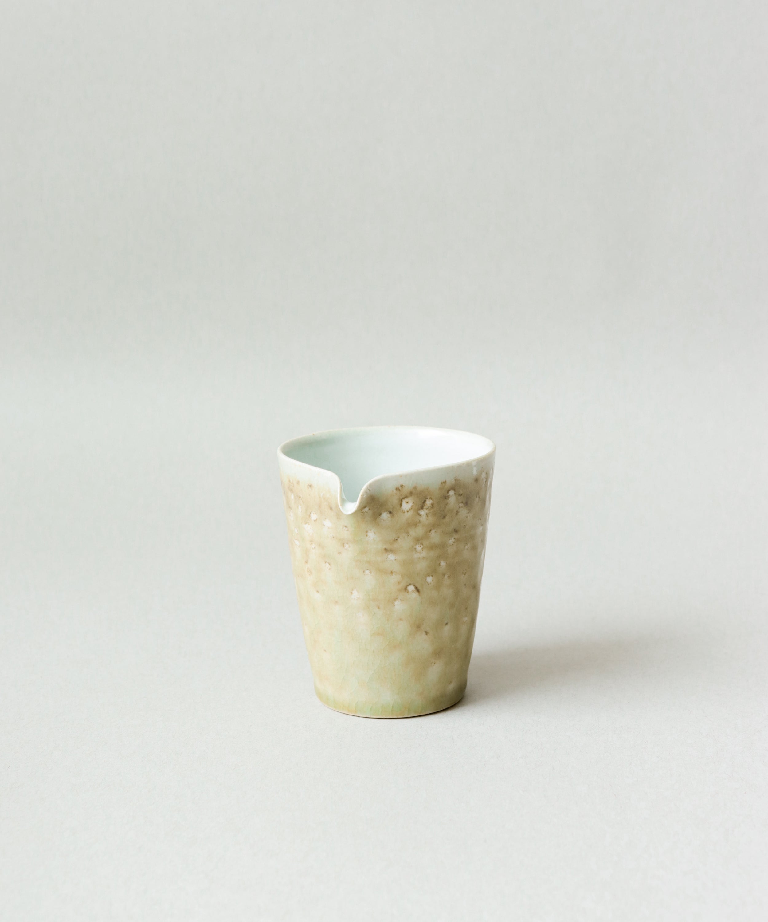 Saturn Pitcher