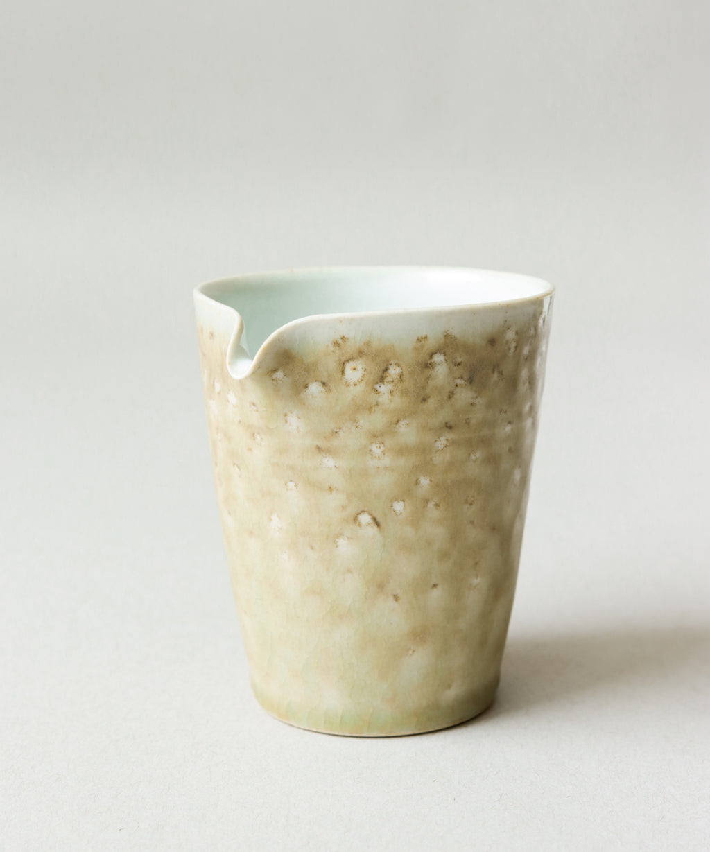 Saturn Pitcher