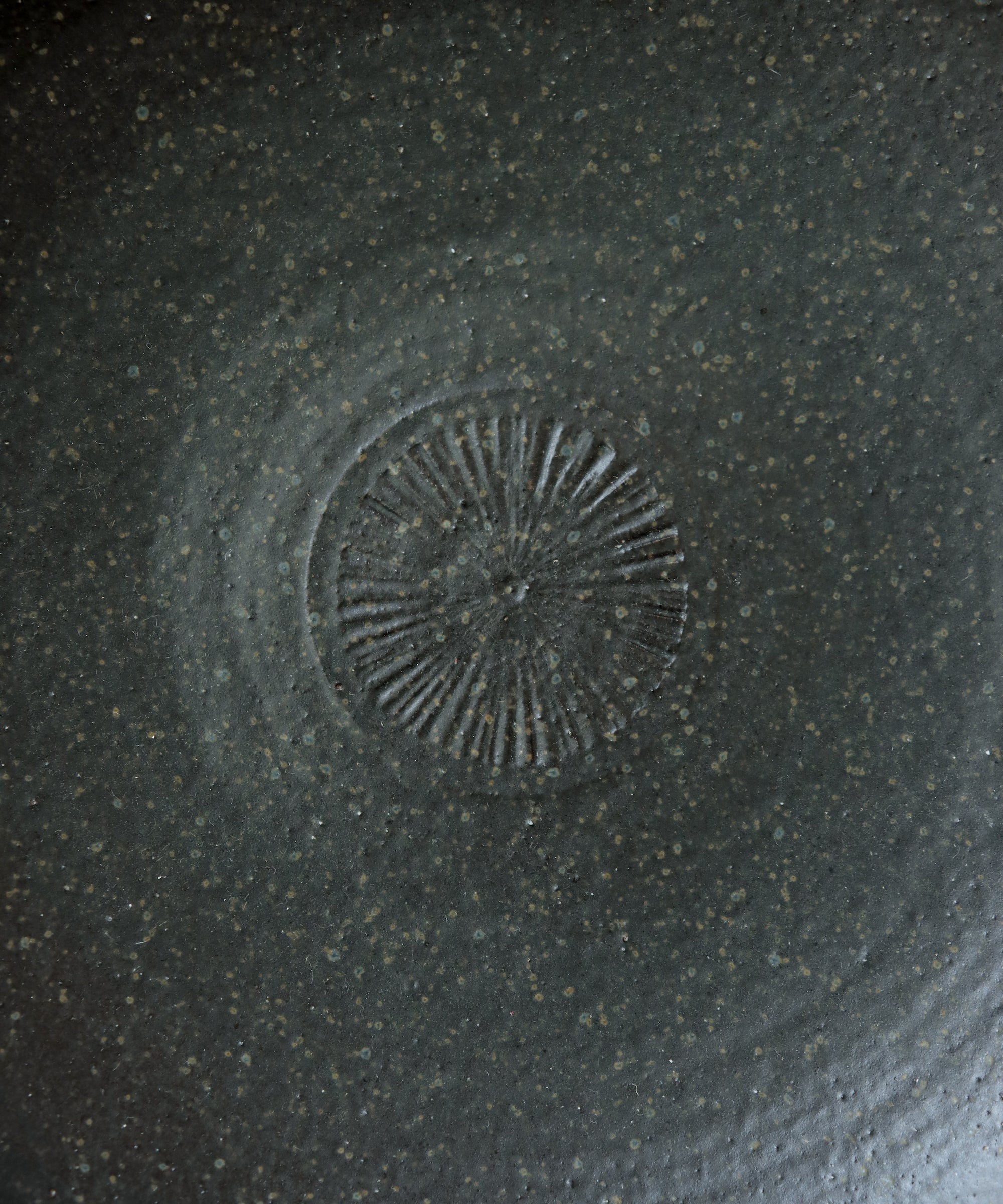 Plate No. 17 underside, unglazed base, Jingdezhen clay body, Wang Xinghua