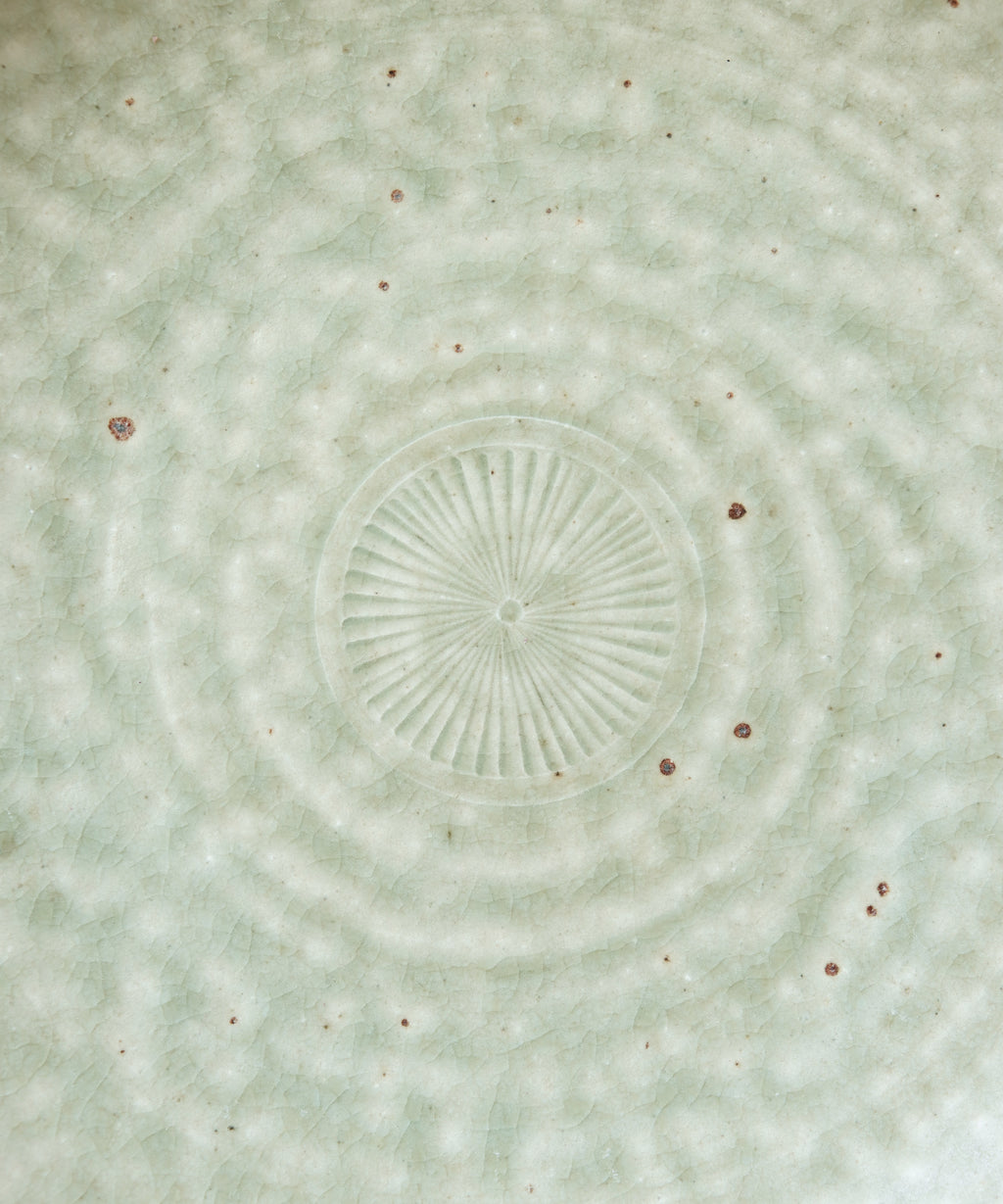 Plate No. 19 side view, handcrafted form, Wang Xinghua, Jingdezhen porcelain