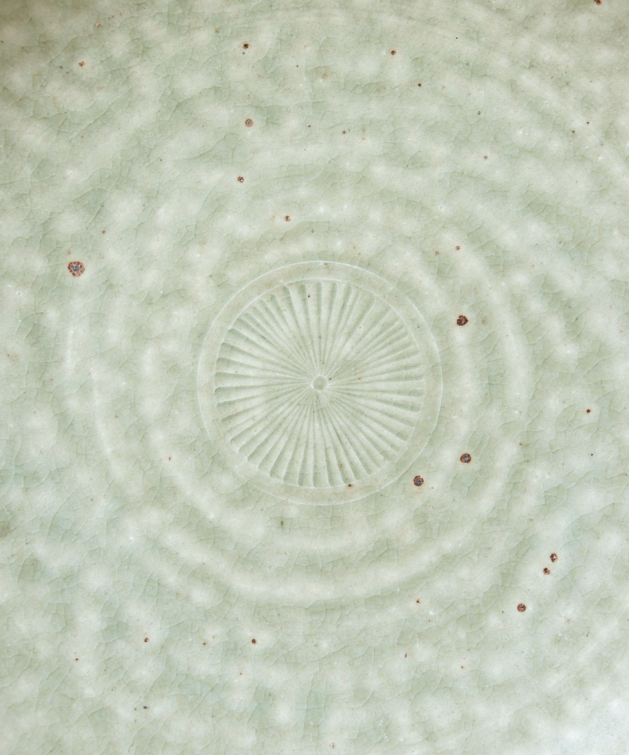 Plate No. 19 side view, handcrafted form, Wang Xinghua, Jingdezhen porcelain