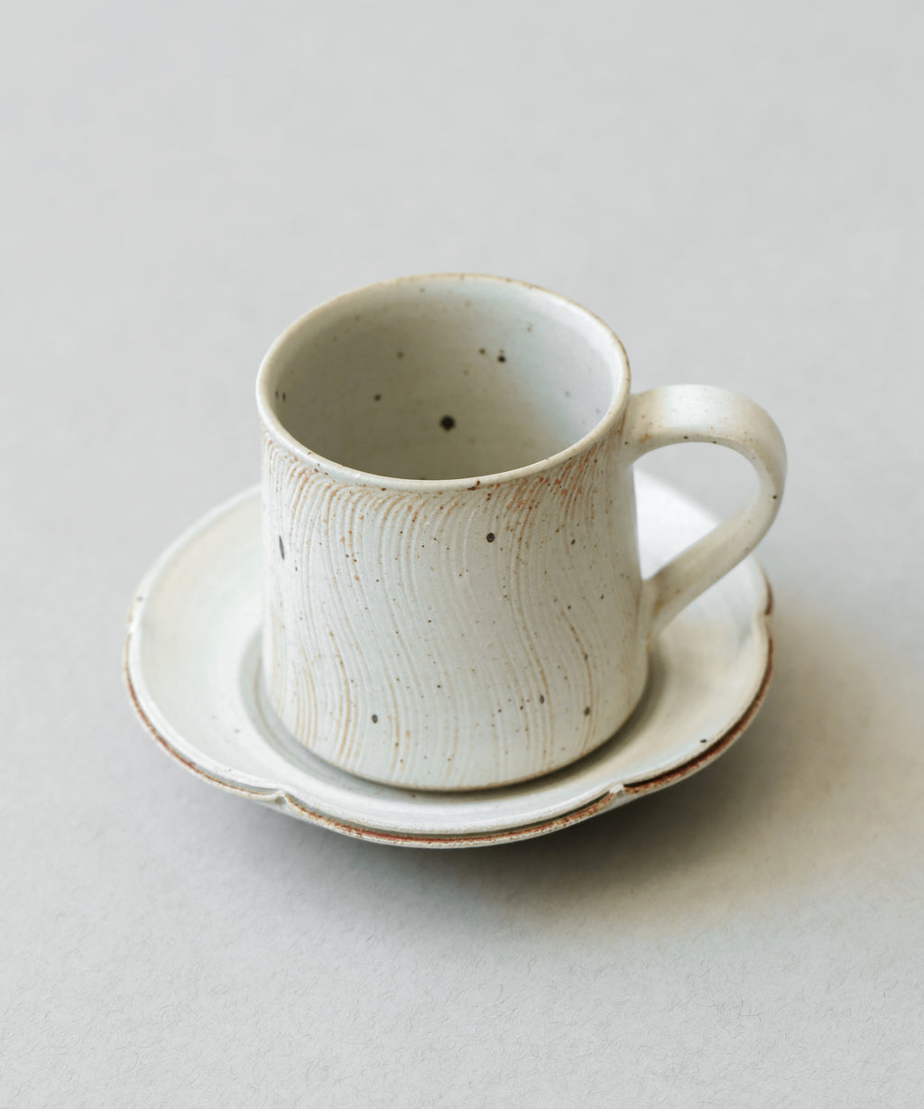 Waves Cup & Saucer Set Type I side view, stacked cup on saucer, Wang Xinghua ceramics, Jingdezhen