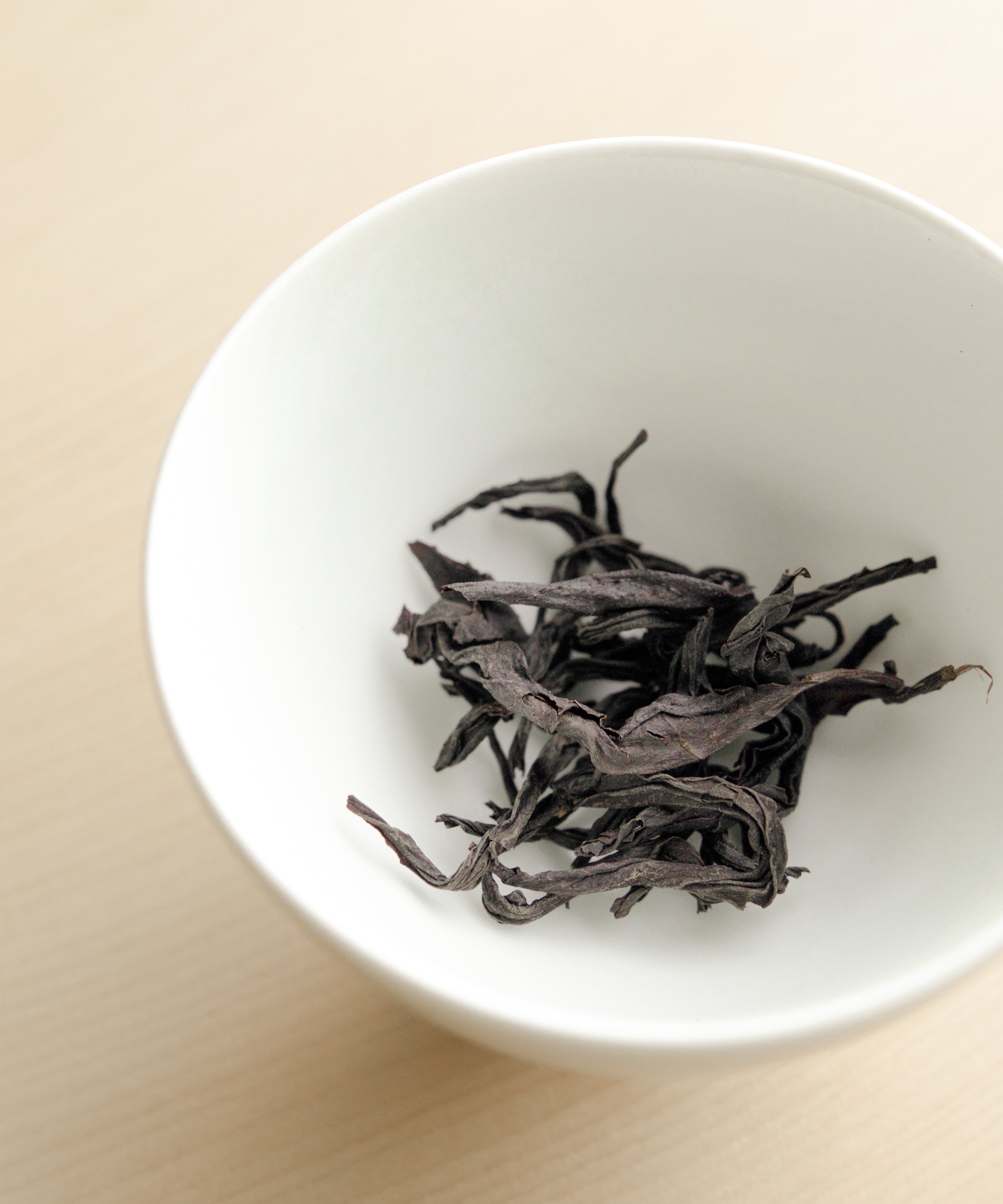 Roasted Rock dry leaves — heavily oxidized, charcoal roasted wild black tea, Zhenghe
