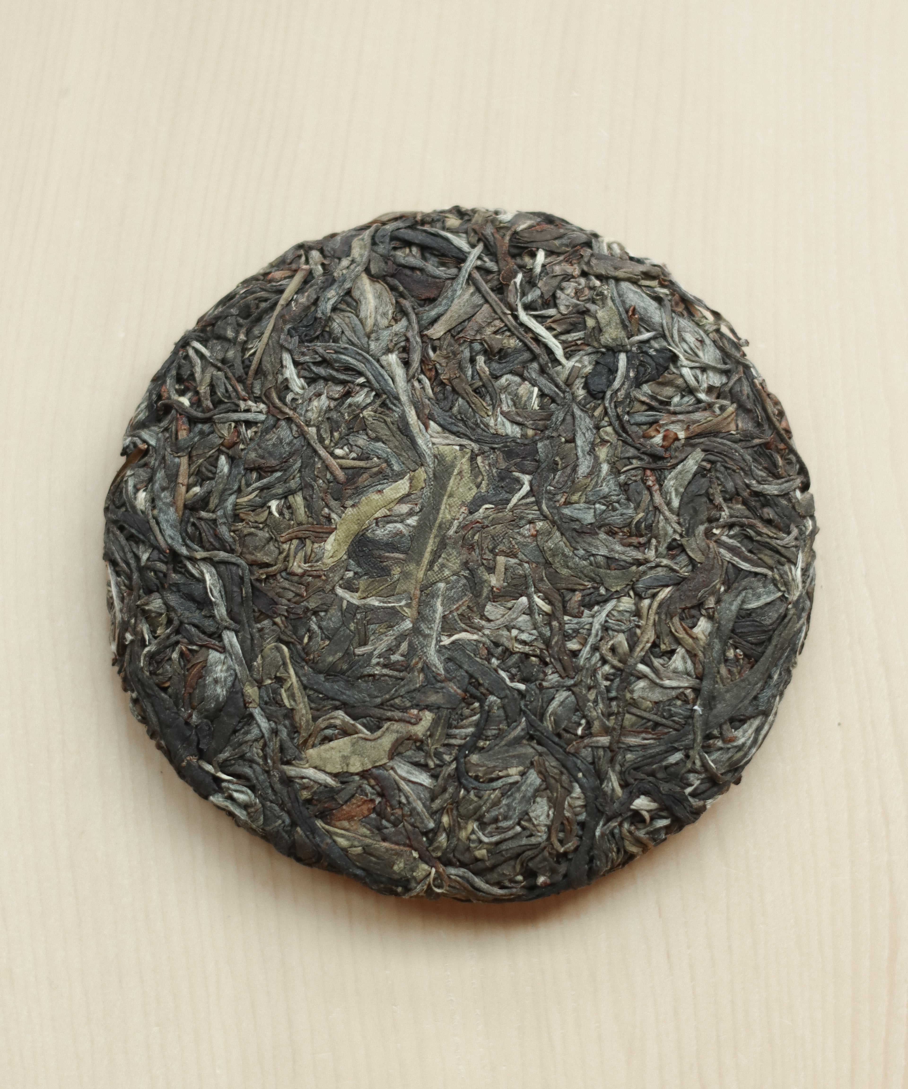 Taste of the Mountain dry leaves — sheng pu'erh from 200-400 year old wild trees, Jinggu, Yunnan